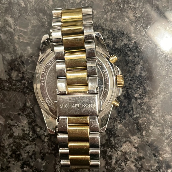 Michael Kors Oversized Bradshaw Two Toned Watch - Picture 4 of 7